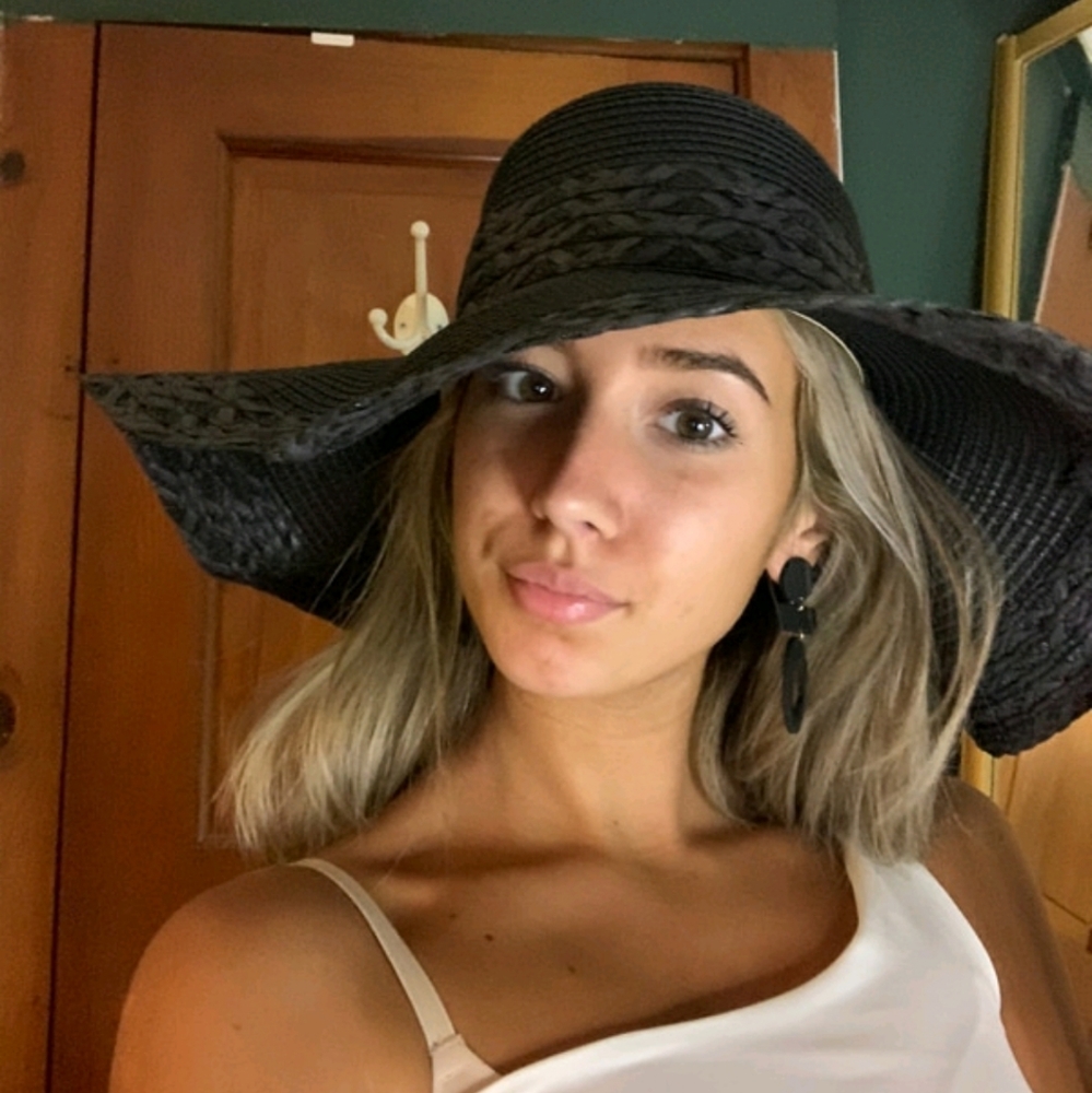 MIA straw hat